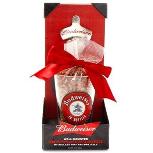 Budweiser   Limited Edition Wall Mounted Bottle Pint Glass & Pretzel